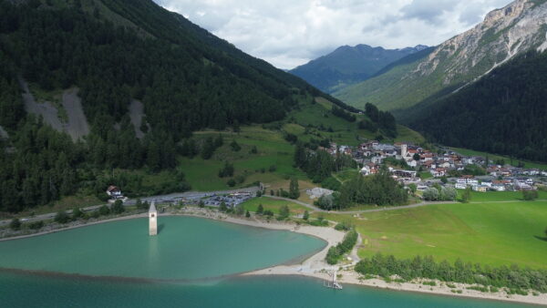 lake-resia